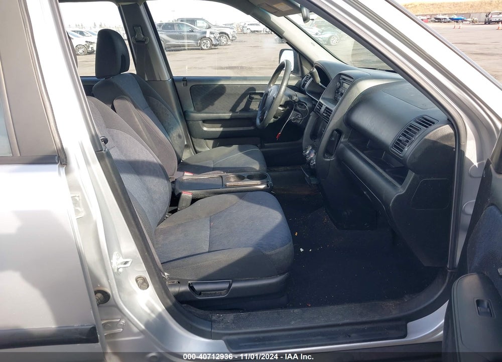 2006 HONDA CR-V LX VIN: JHLRD68586C016505