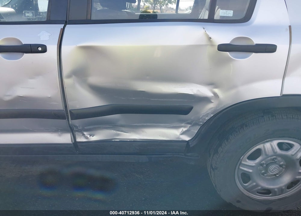 2006 HONDA CR-V LX VIN: JHLRD68586C016505