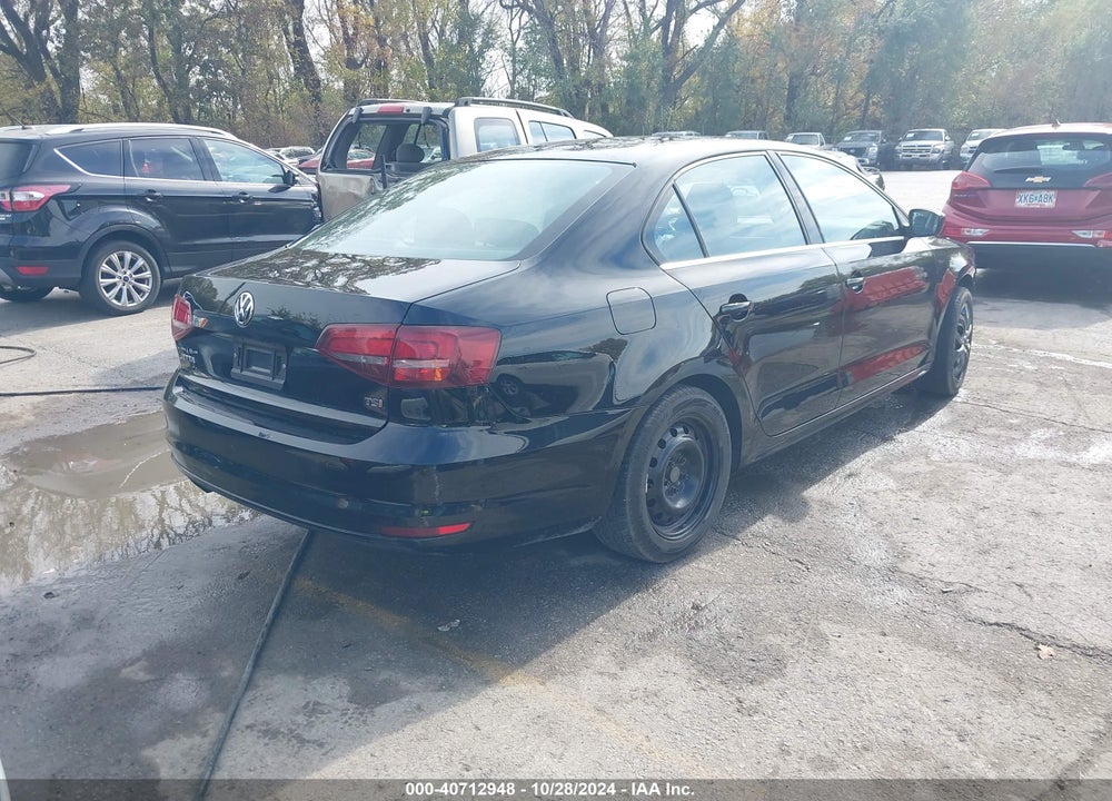 2017 VOLKSWAGEN JETTA 1.4T S VIN: 3VW2B7AJ0HM213832