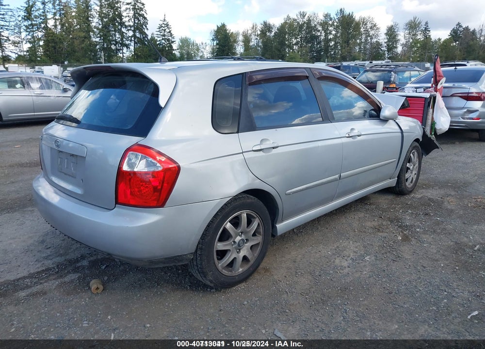 2005 KIA SPECTRA5 VIN: KNAFE161055147900