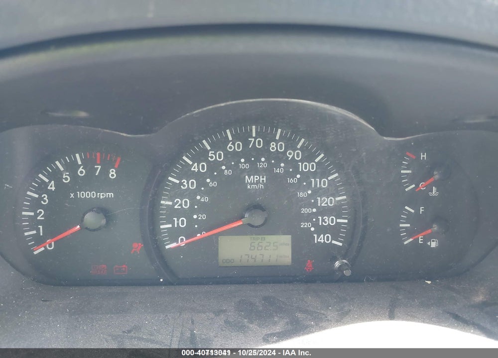 2005 KIA SPECTRA5 VIN: KNAFE161055147900