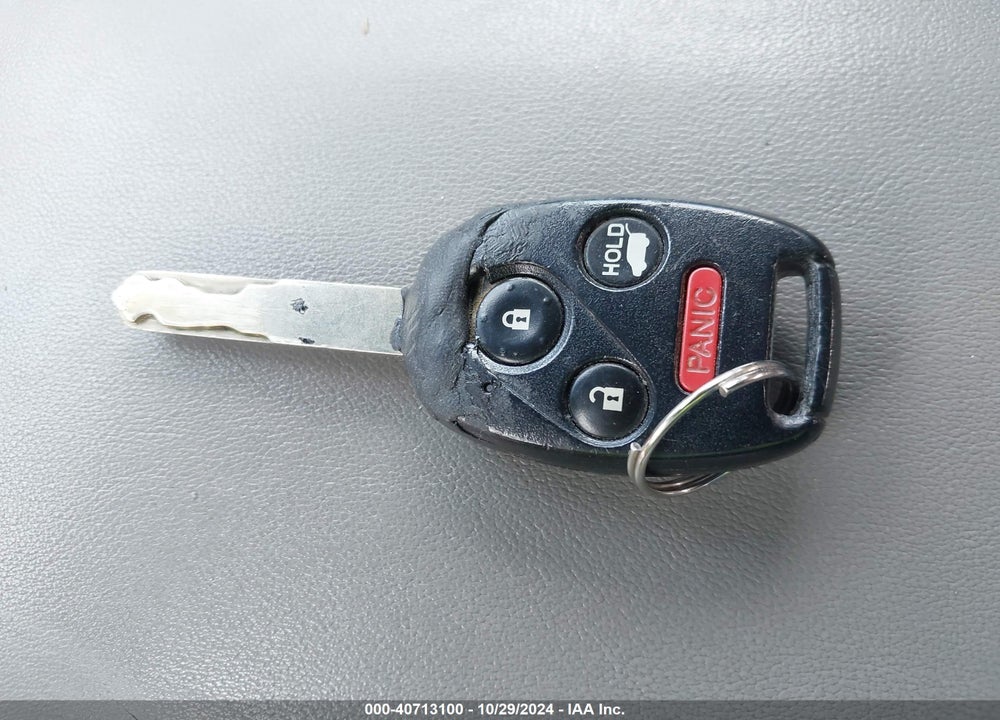 2013 HONDA PILOT TOURING VIN: 5FNYF4H93DB063936