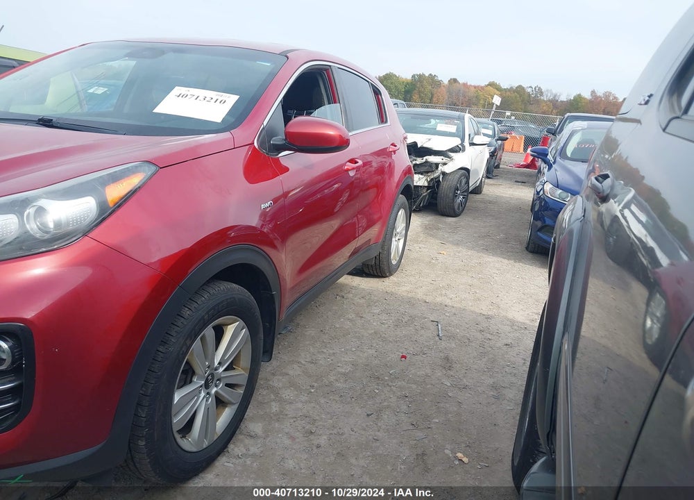 2018 KIA SPORTAGE LX VIN: KNDPMCAC5J7346907