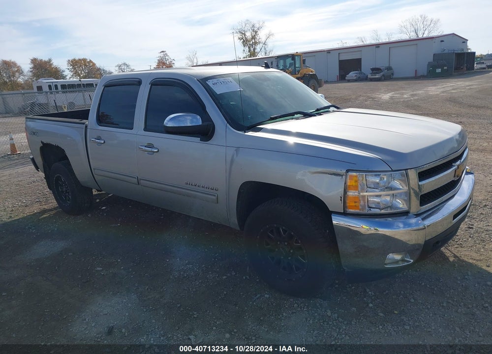 2011 CHEVROLET SILVERADO 1500 LT VIN: 3GCPKSE37BG235324