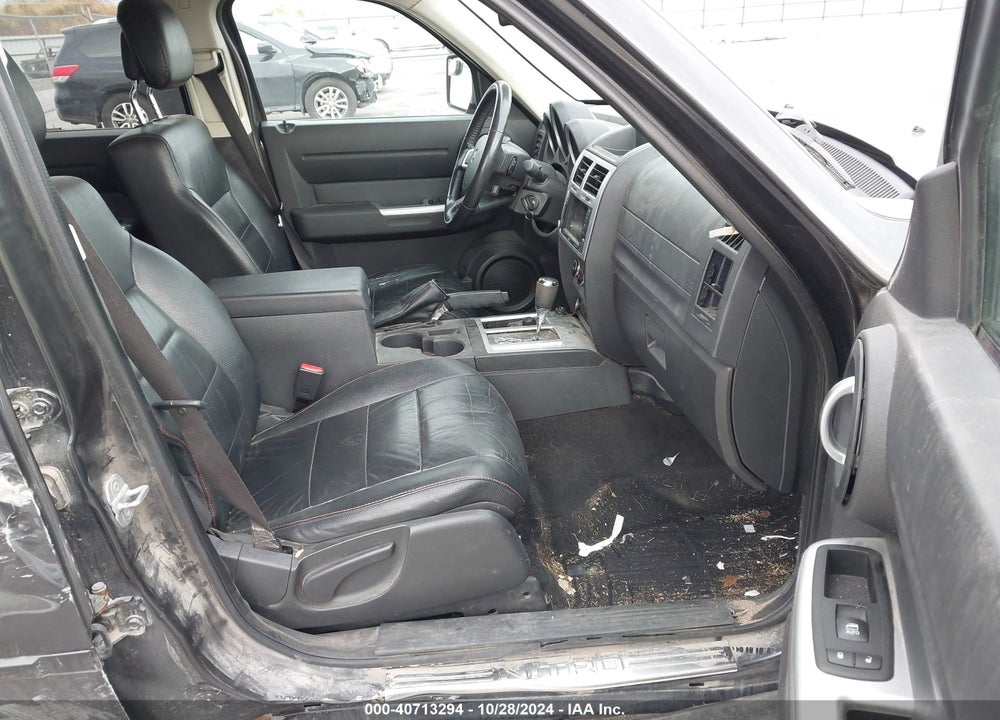 2011 DODGE NITRO SHOCK VIN: 1D4PU7GX3BW584184