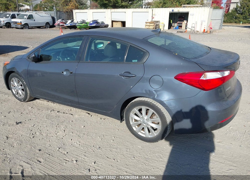 2015 KIA FORTE LX VIN: KNAFX4A61F5396528