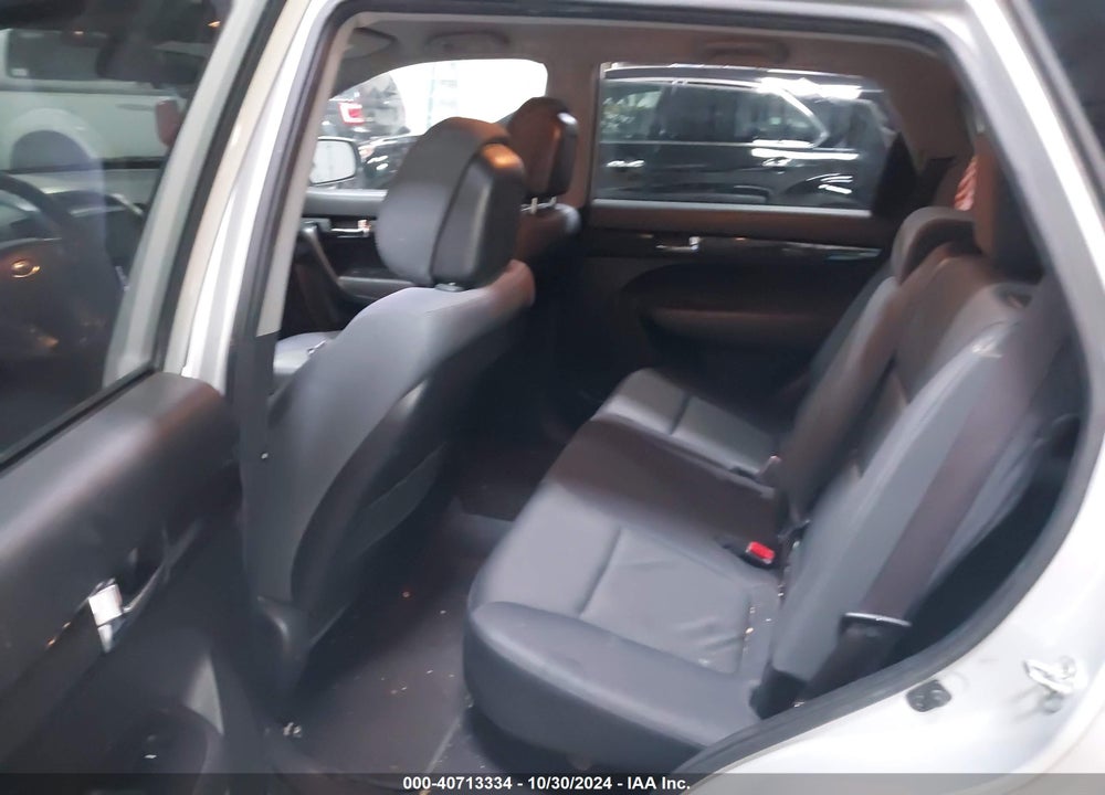 2012 KIA SORENTO LX V6 VIN: 5XYKTDA21CG249249