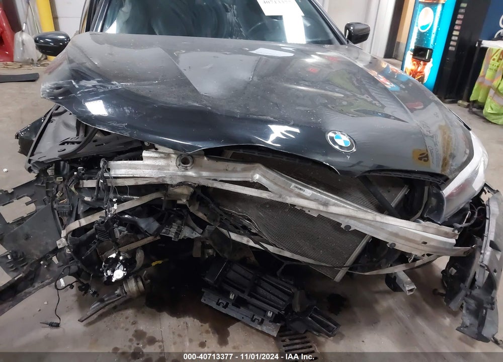 2017 BMW 740I XDRIVE VIN: WBA7E4C54HGU99500