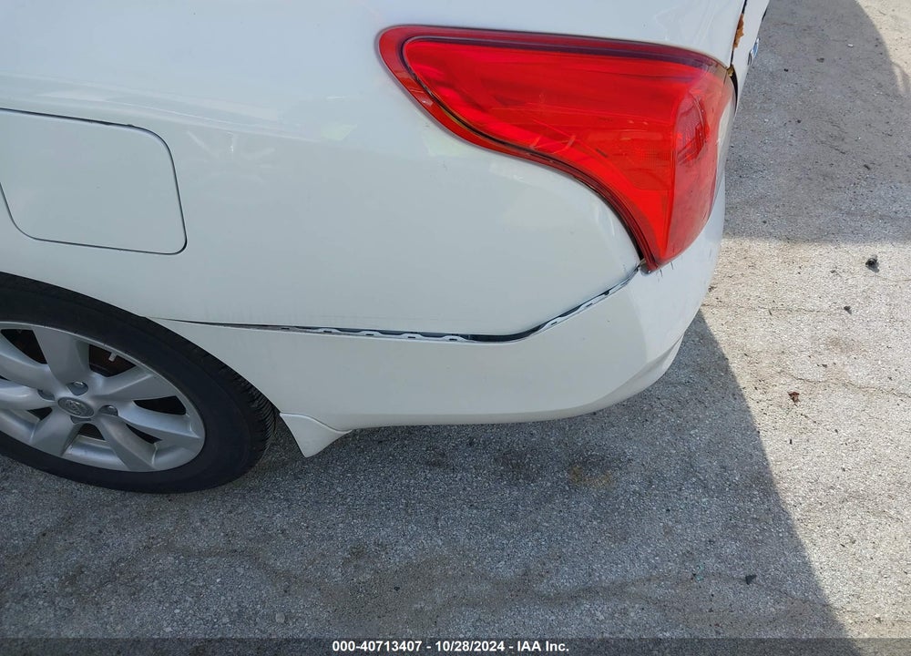 2013 NISSAN VERSA 1.6 SL VIN: 3N1CN7AP3DL848145