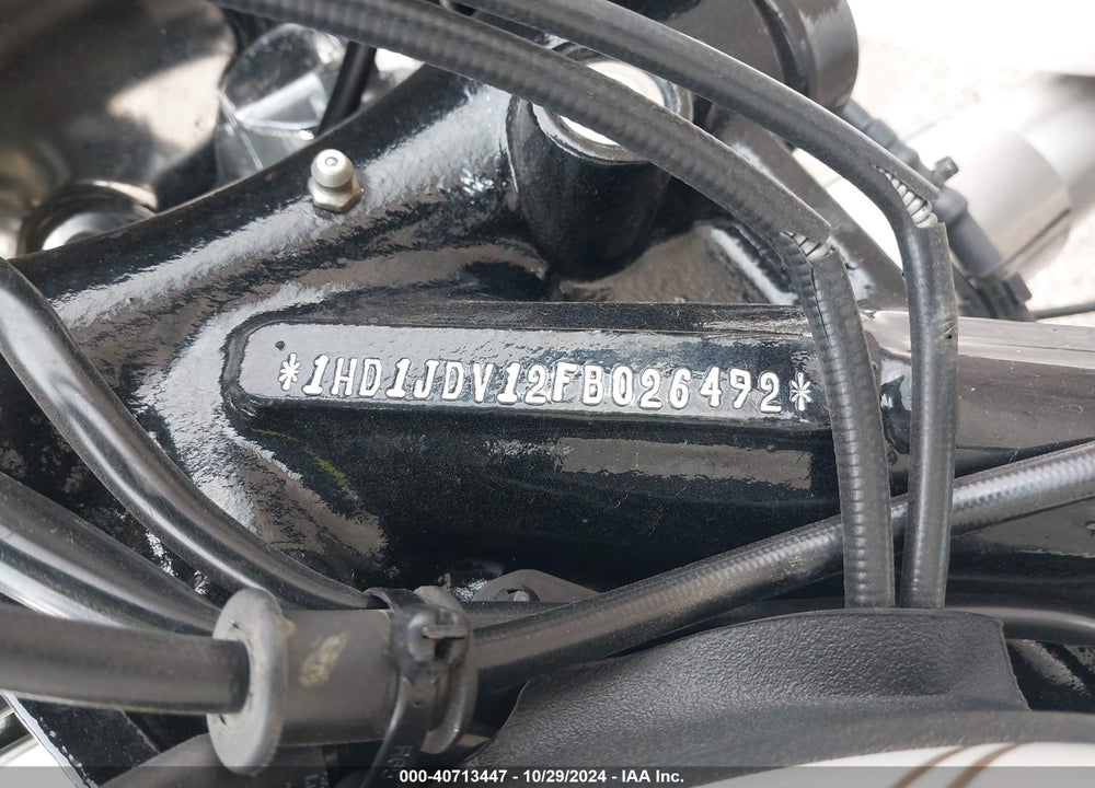 2015 HARLEY-DAVIDSON FLSTN SOFTAIL DELUXE VIN: 1HD1JDV12FB026492