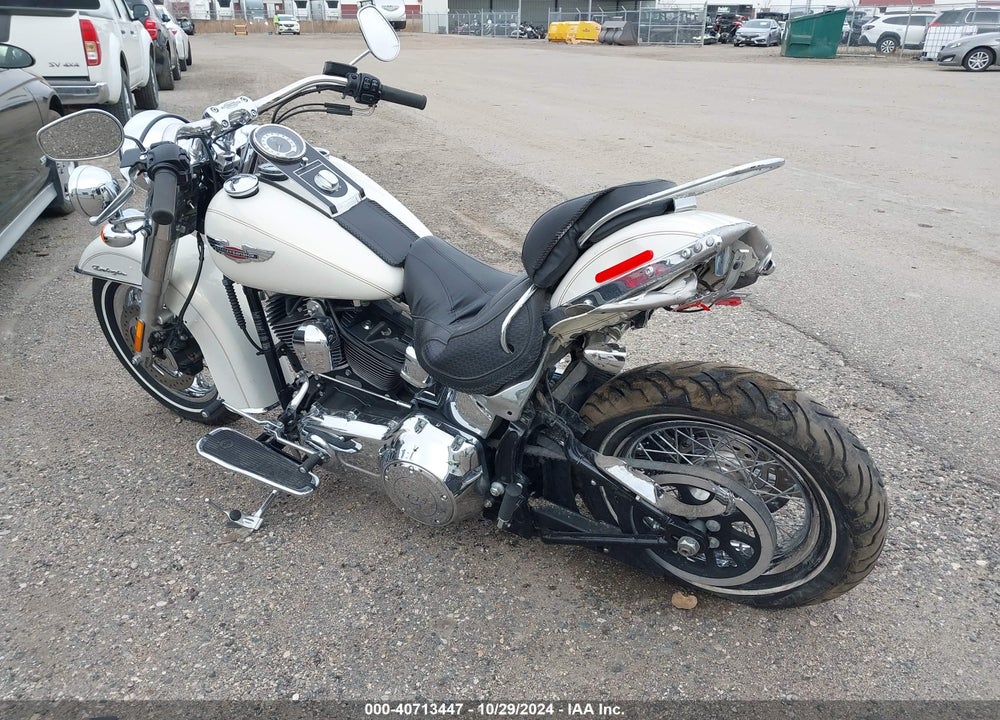2015 HARLEY-DAVIDSON FLSTN SOFTAIL DELUXE VIN: 1HD1JDV12FB026492