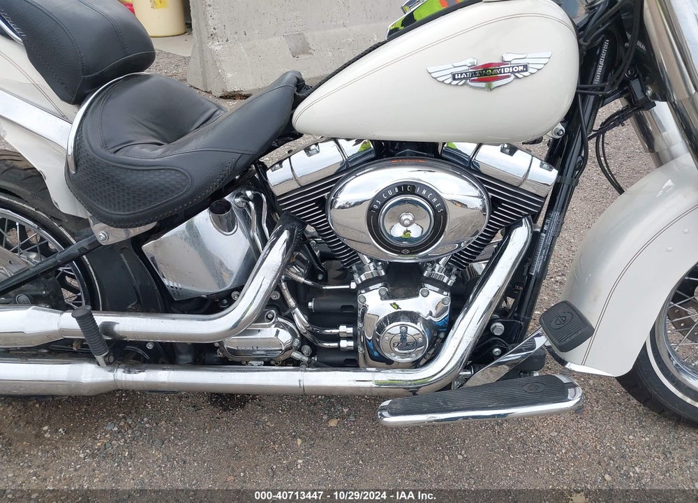 2015 HARLEY-DAVIDSON FLSTN SOFTAIL DELUXE VIN: 1HD1JDV12FB026492