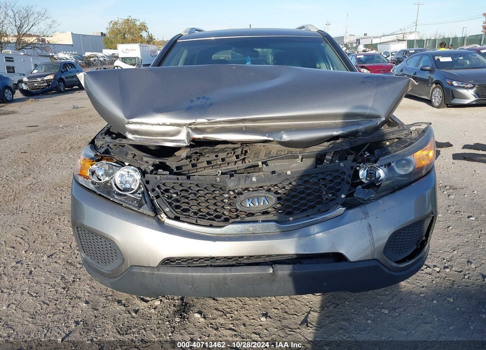 2013 KIA SORENTO LX V6 VIN: 5XYKTDA27DG336235