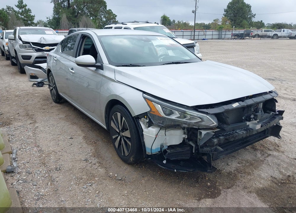 2022 NISSAN ALTIMA SV FWD VIN: 1N4BL4DV2NN305920