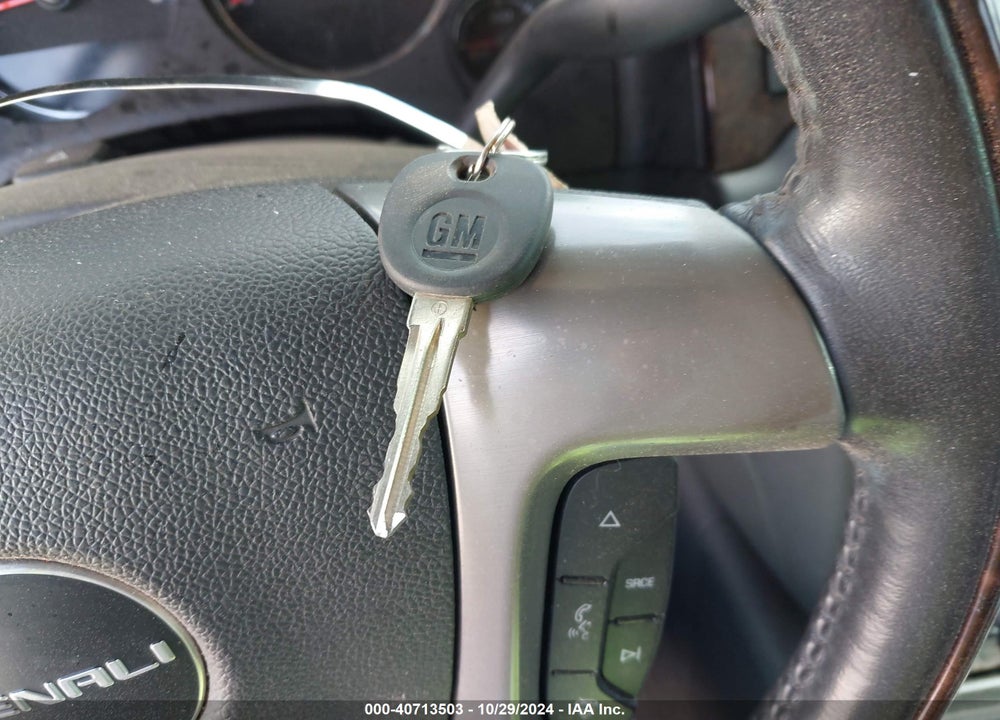 2012 GMC YUKON DENALI VIN: 1GKS2EEF2CR114857