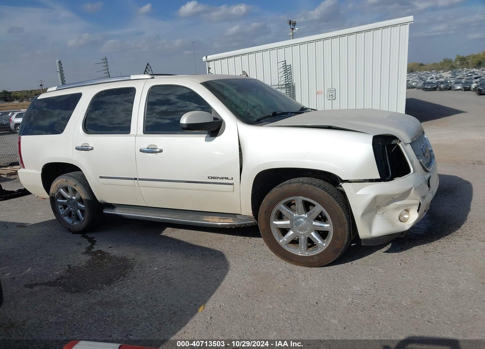 2012 GMC YUKON DENALI VIN: 1GKS2EEF2CR114857