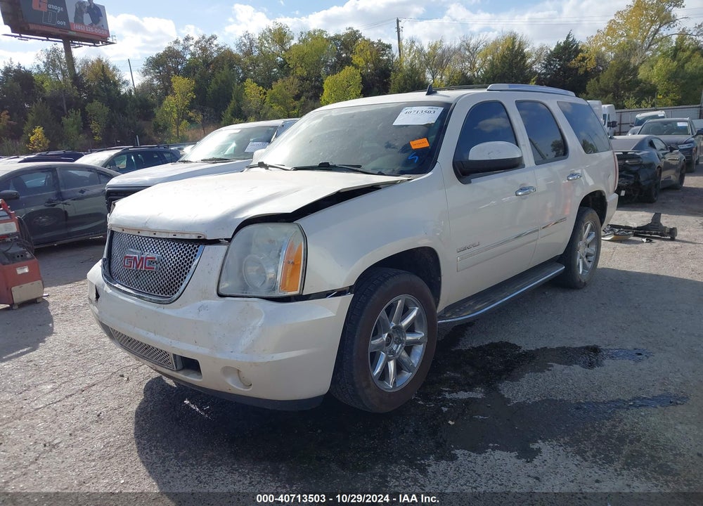 2012 GMC YUKON DENALI VIN: 1GKS2EEF2CR114857