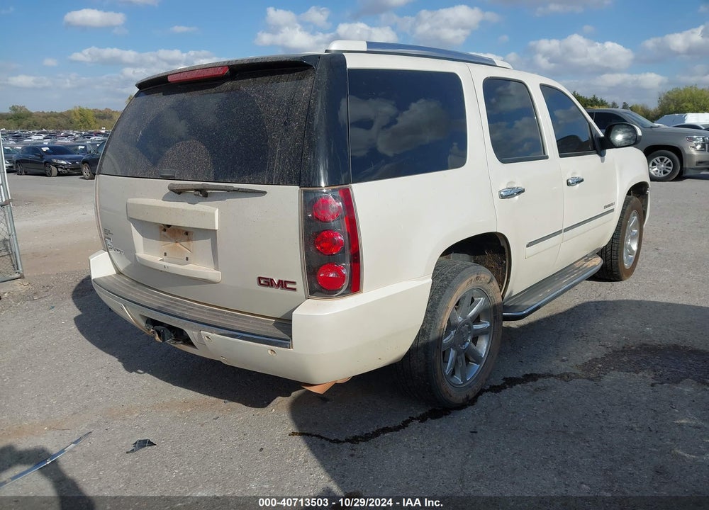 2012 GMC YUKON DENALI VIN: 1GKS2EEF2CR114857