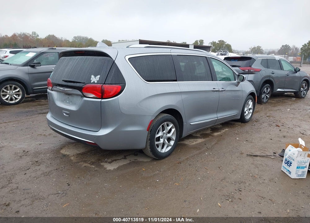 2020 CHRYSLER PACIFICA TOURING L VIN: 2C4RC1BG0LR118039