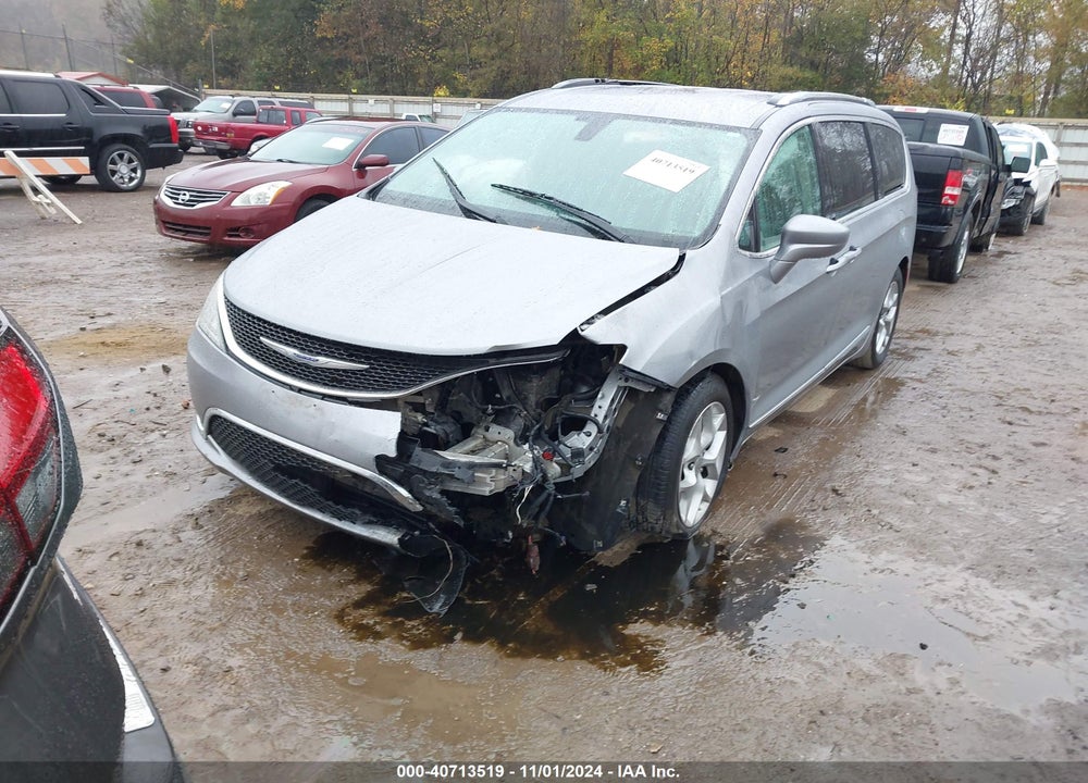 2020 CHRYSLER PACIFICA TOURING L VIN: 2C4RC1BG0LR118039