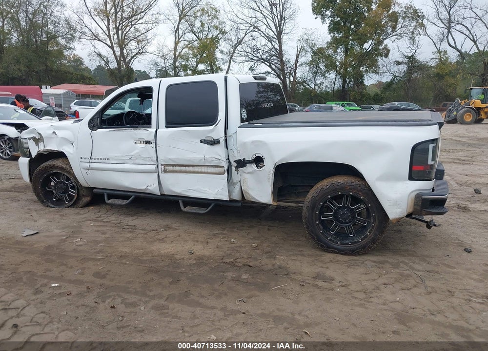 2009 CHEVROLET SILVERADO 1500 LT VIN: 3GCEC23J59G275692