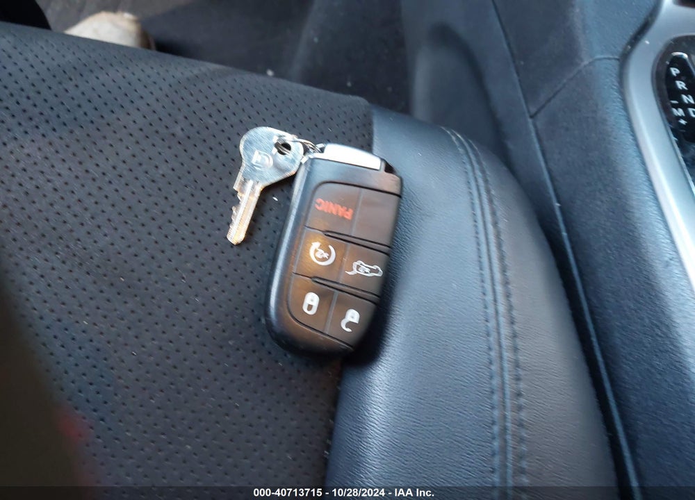 2019 JEEP GRAND CHEROKEE ALTITUDE 4X4 VIN: 1C4RJFAG7KC794595