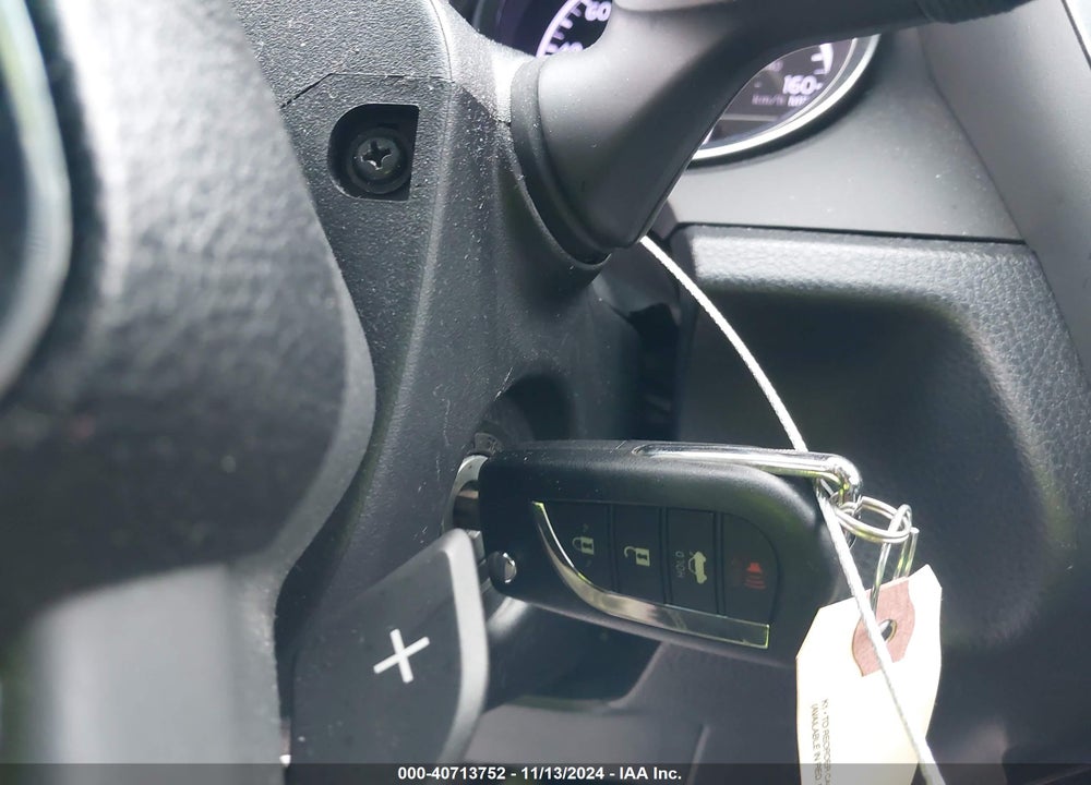 2019 TOYOTA CAMRY SE VIN: 4T1B11HK9KU250068