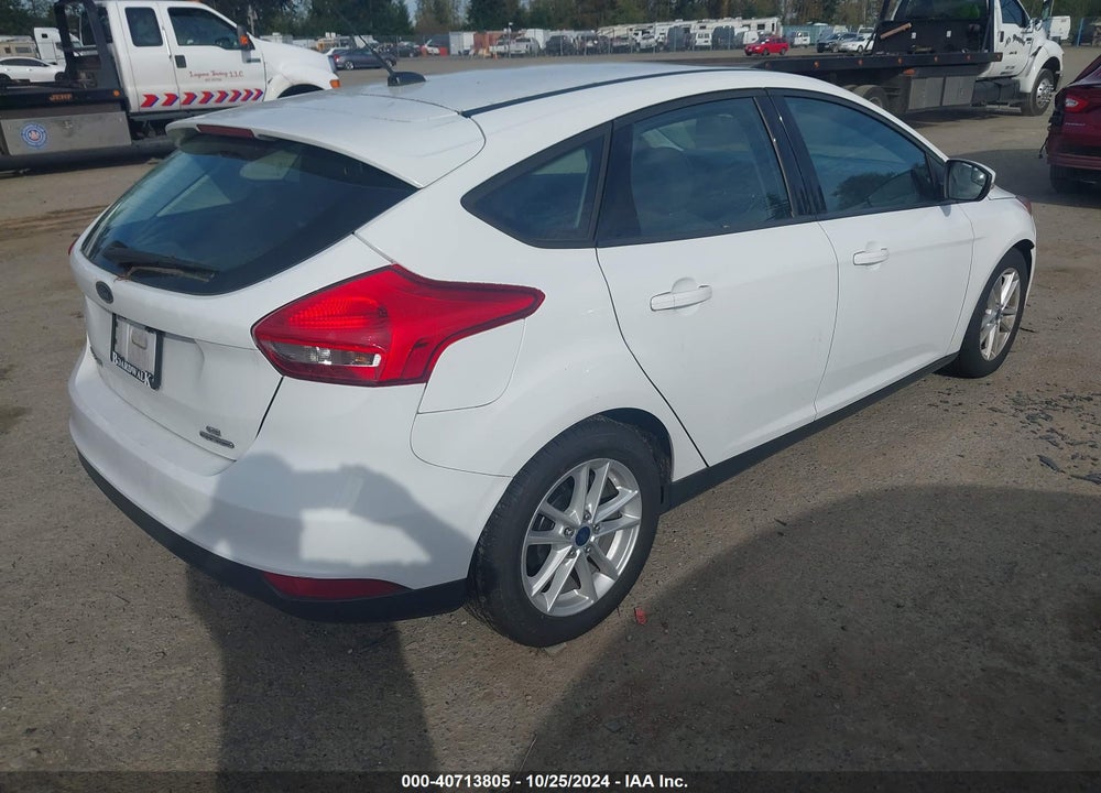 2016 FORD FOCUS SE VIN: 1FADP3K24GL264334