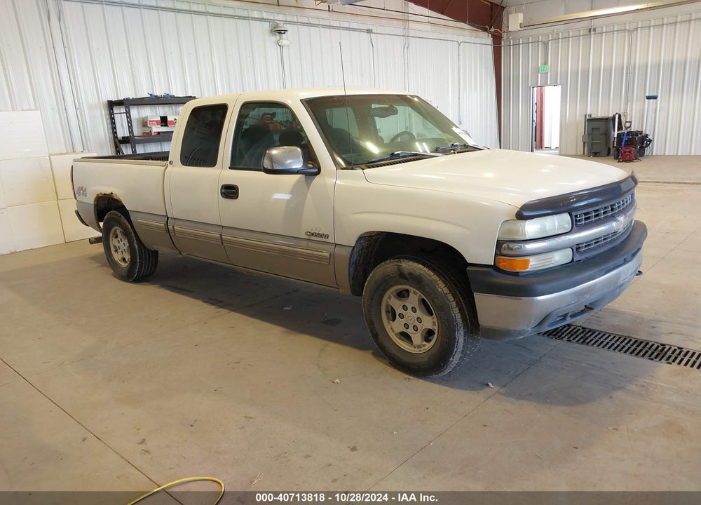 1999 CHEVROLET SILVERADO 1500 LS VIN: 1GCEK19T0XE193105