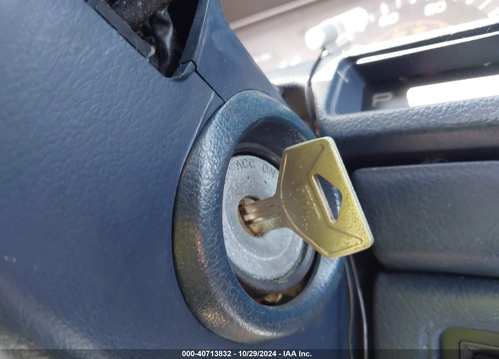 1989 TOYOTA CAMRY DLX VIN: JT2SV21W2K0294294