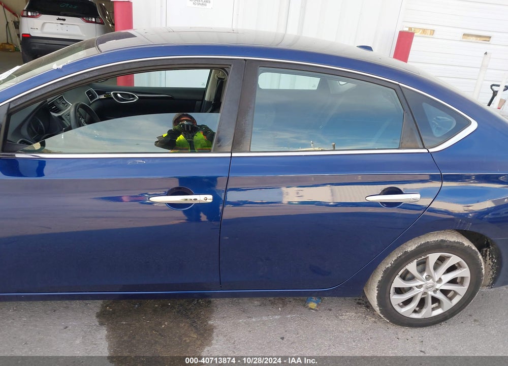 2018 NISSAN SENTRA SV VIN: 3N1AB7AP3JL620383