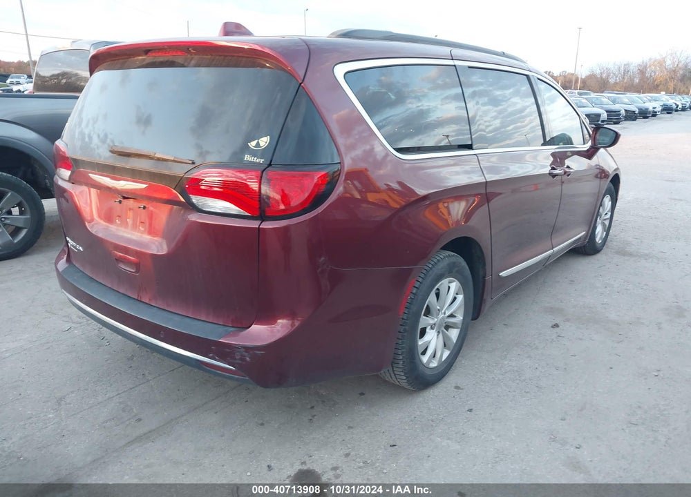 2017 CHRYSLER PACIFICA TOURING L VIN: 2C4RC1BGXHR665603