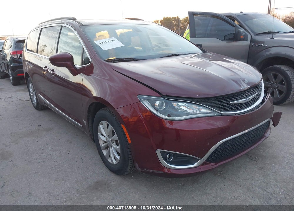 2017 CHRYSLER PACIFICA TOURING L VIN: 2C4RC1BGXHR665603