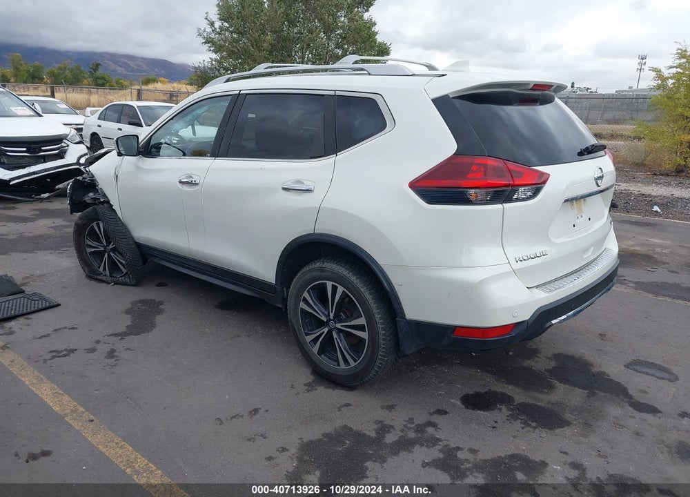 2019 NISSAN ROGUE SV VIN: JN8AT2MV0KW400724