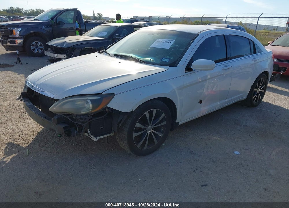 2014 CHRYSLER 200 TOURING VIN: 1C3CCBBG4EN128640