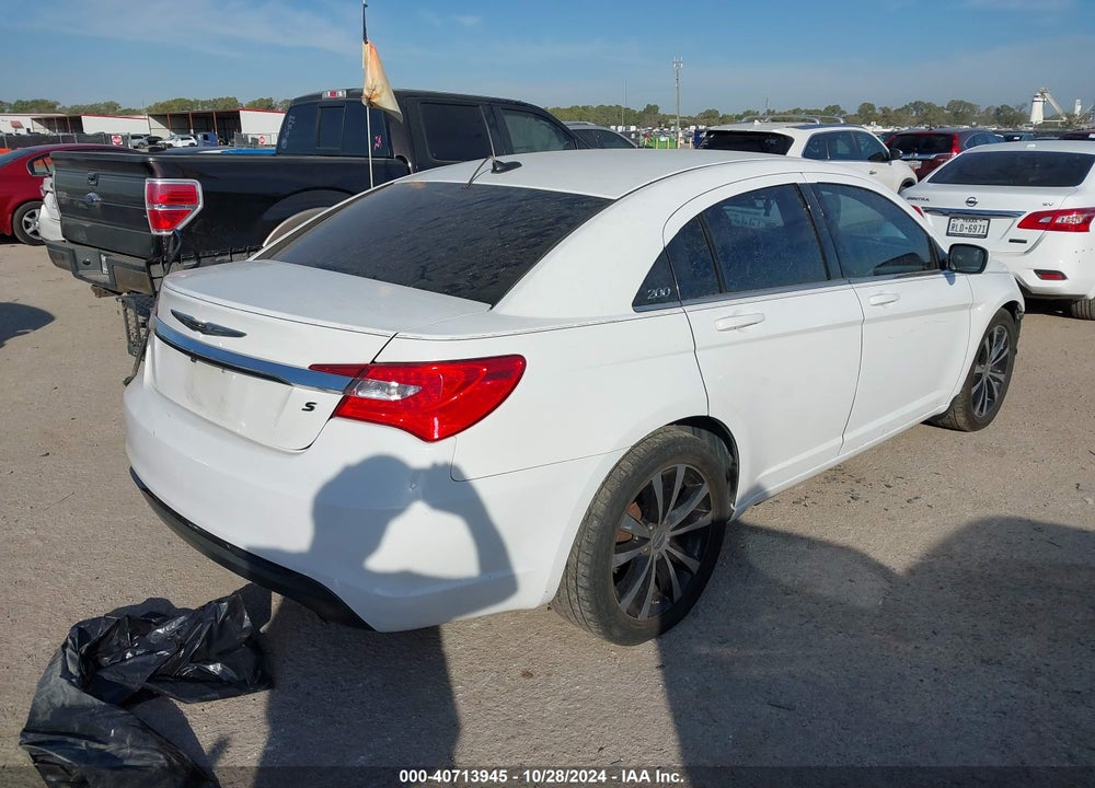 2014 CHRYSLER 200 TOURING VIN: 1C3CCBBG4EN128640