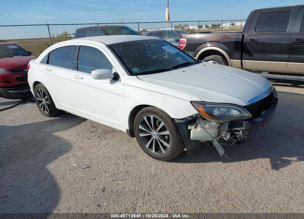 2014 CHRYSLER 200 TOURING VIN: 1C3CCBBG4EN128640