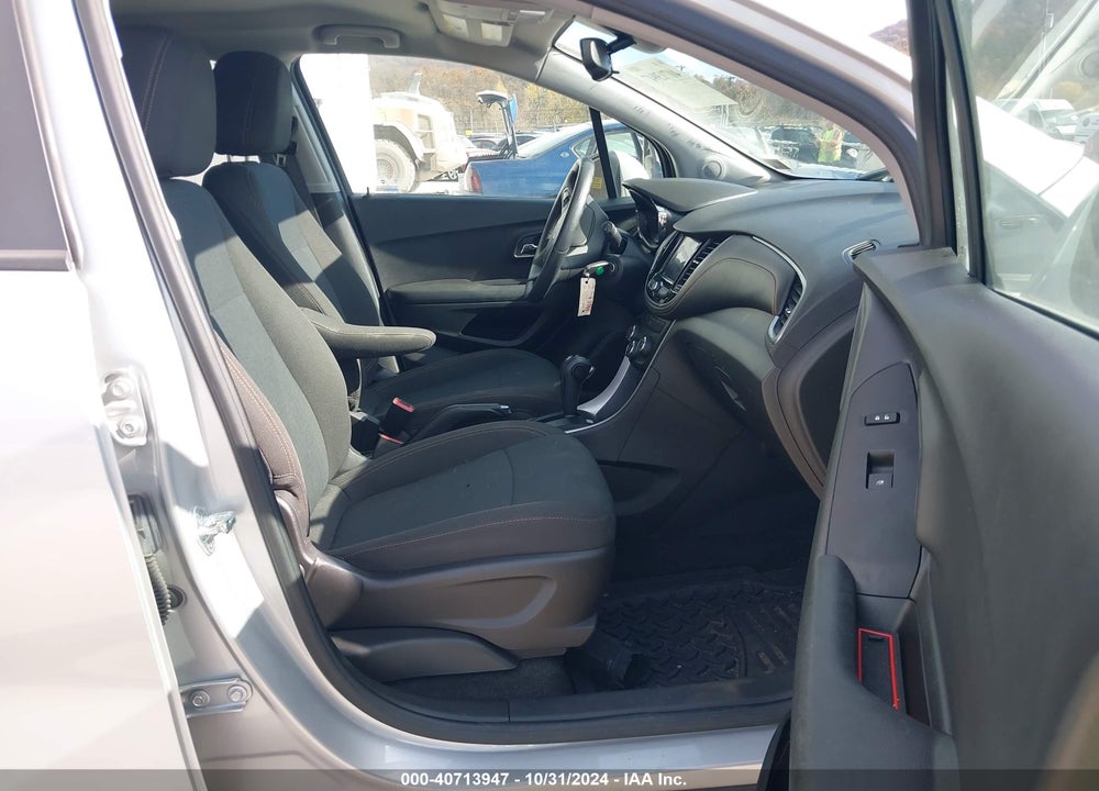 2021 CHEVROLET TRAX FWD LS VIN: KL7CJKSB0MB320348