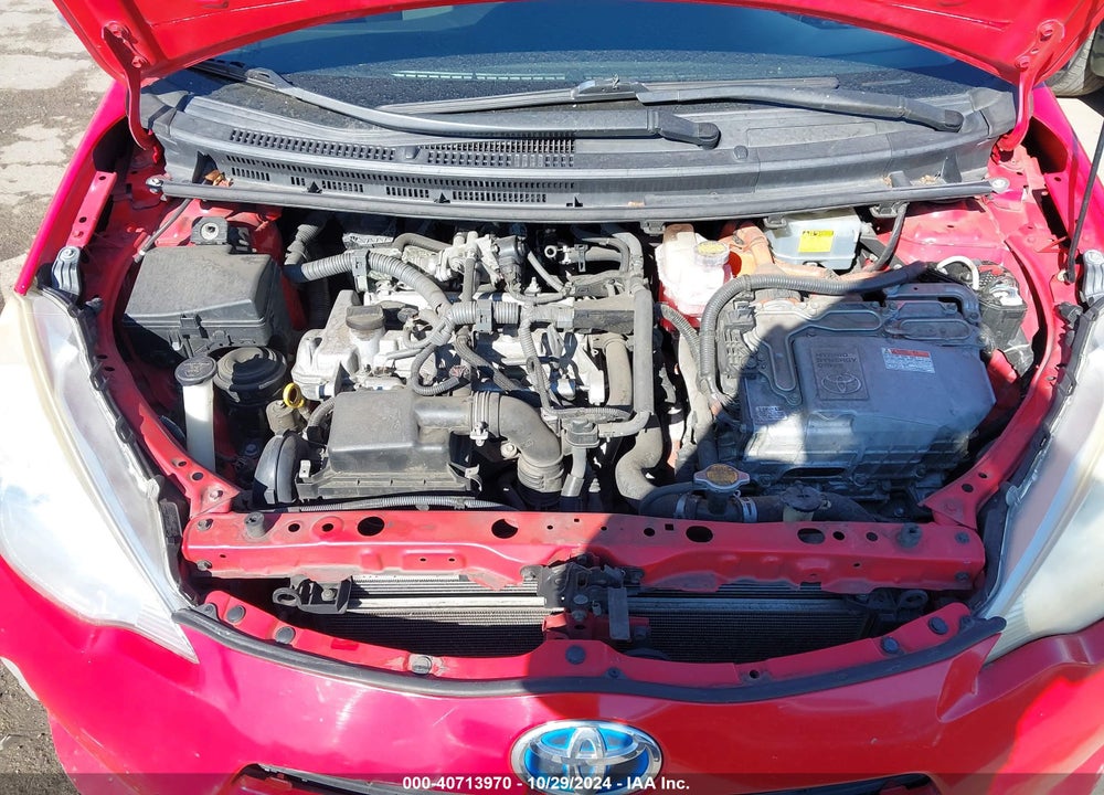 2013 TOYOTA PRIUS C TWO VIN: JTDKDTB30D1535853