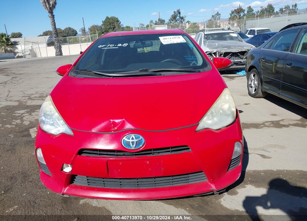 2013 TOYOTA PRIUS C TWO VIN: JTDKDTB30D1535853