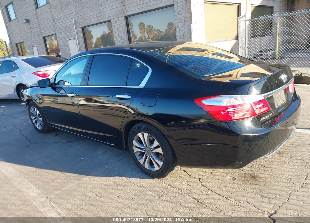 2015 HONDA ACCORD LX VIN: 1HGCR2F39FA117158