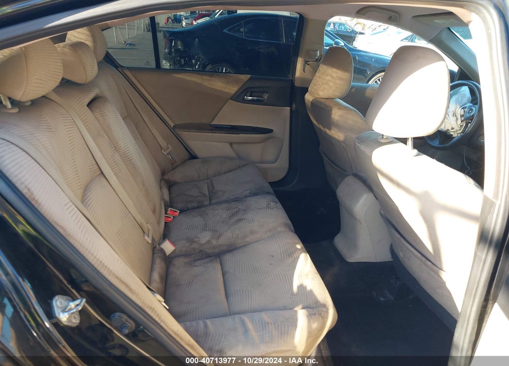 2015 HONDA ACCORD LX VIN: 1HGCR2F39FA117158