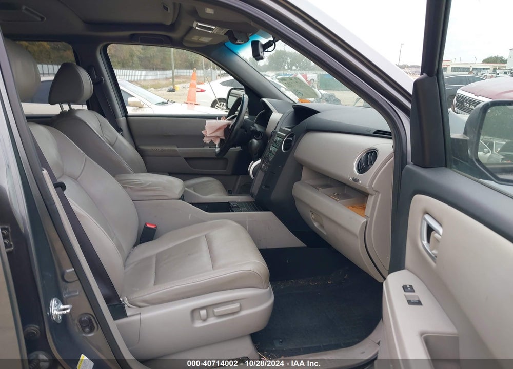 2010 HONDA PILOT EX-L VIN: 5FNYF3H69AB016678