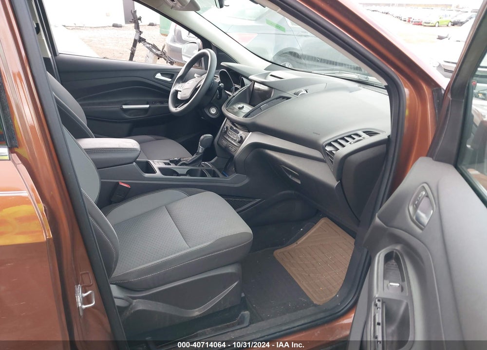2017 FORD ESCAPE SE VIN: 1FMCU0GD0HUC12133