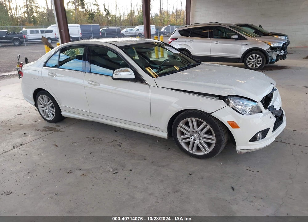 2008 MERCEDES-BENZ C 300 LUXURY/SPORT VIN: WDDGF54X88R021435