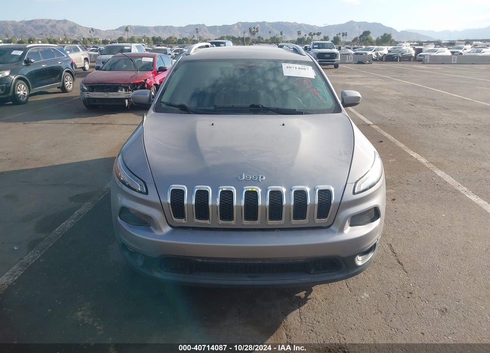 2017 JEEP CHEROKEE LATITUDE FWD VIN: 1C4PJLCB3HD240495