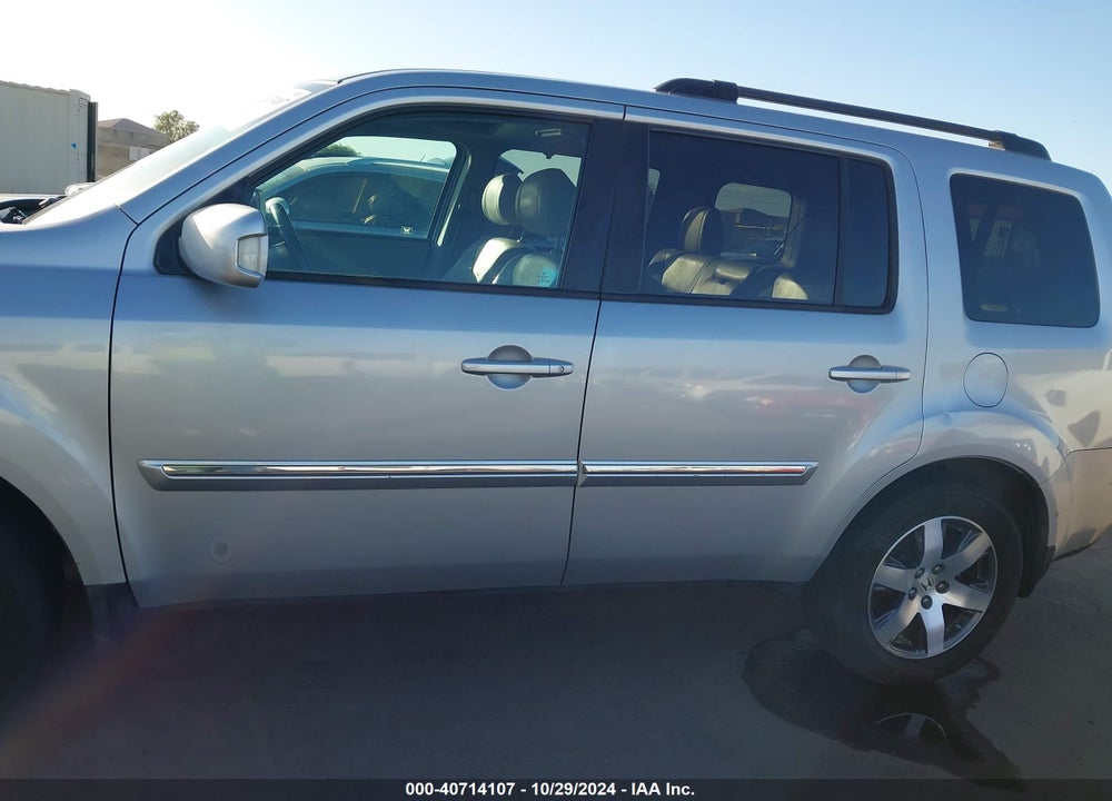 2012 HONDA PILOT TOURING VIN: 5FNYF4H9XCB050549