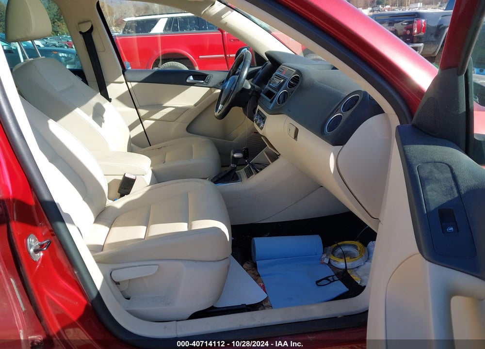 2010 VOLKSWAGEN TIGUAN WOLFSBURG EDITION VIN: WVGAV9AX9AW002362