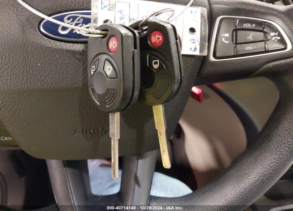 2017 FORD ESCAPE SE VIN: 1FMCU9G95HUE76612