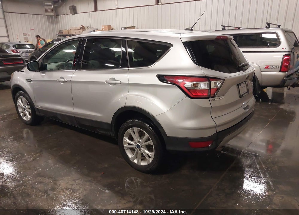 2017 FORD ESCAPE SE VIN: 1FMCU9G95HUE76612